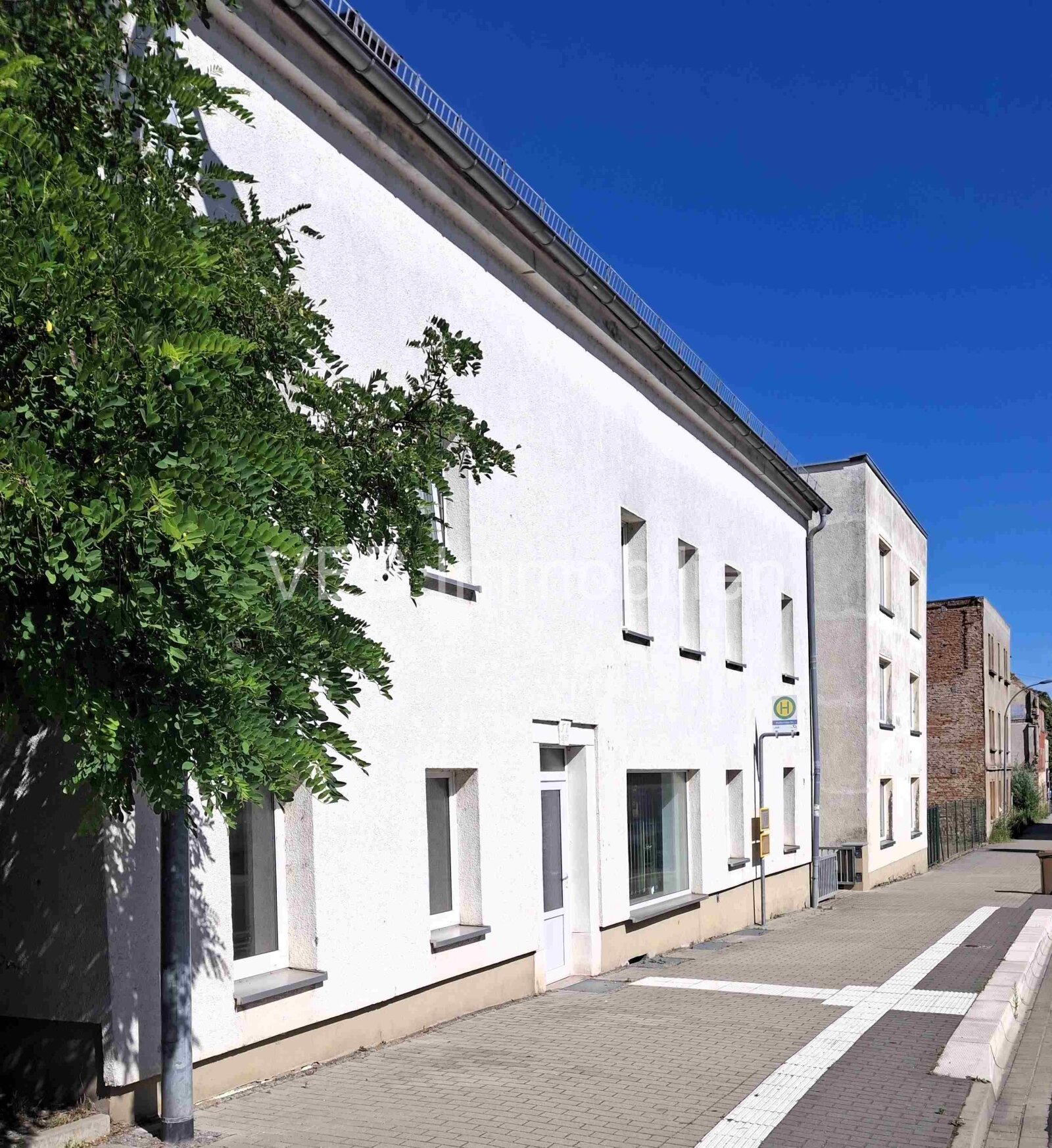 Drei Häuser zum Paketpreis! Drei Häuser zum Paketpreis!