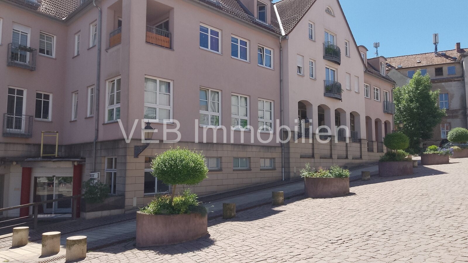 Gemütliche & Attraktive Zweiraum-DG Wohnung in Altenburg zuverkaufen. Gemütliche & Attraktive Zweiraum-DG Wohnung in Altenburg zuverkaufen.
